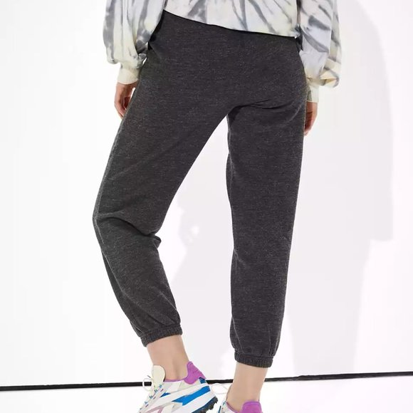 AE Fleece Boyfriend Jogger Dark Heather Gray - Picture 3 of 5